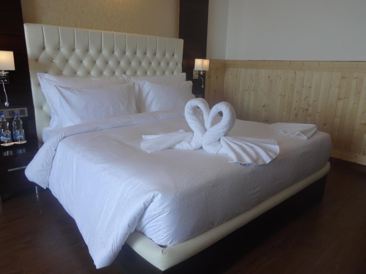 Hotel Dhroov By Mystical Views Shimla Bagian luar foto