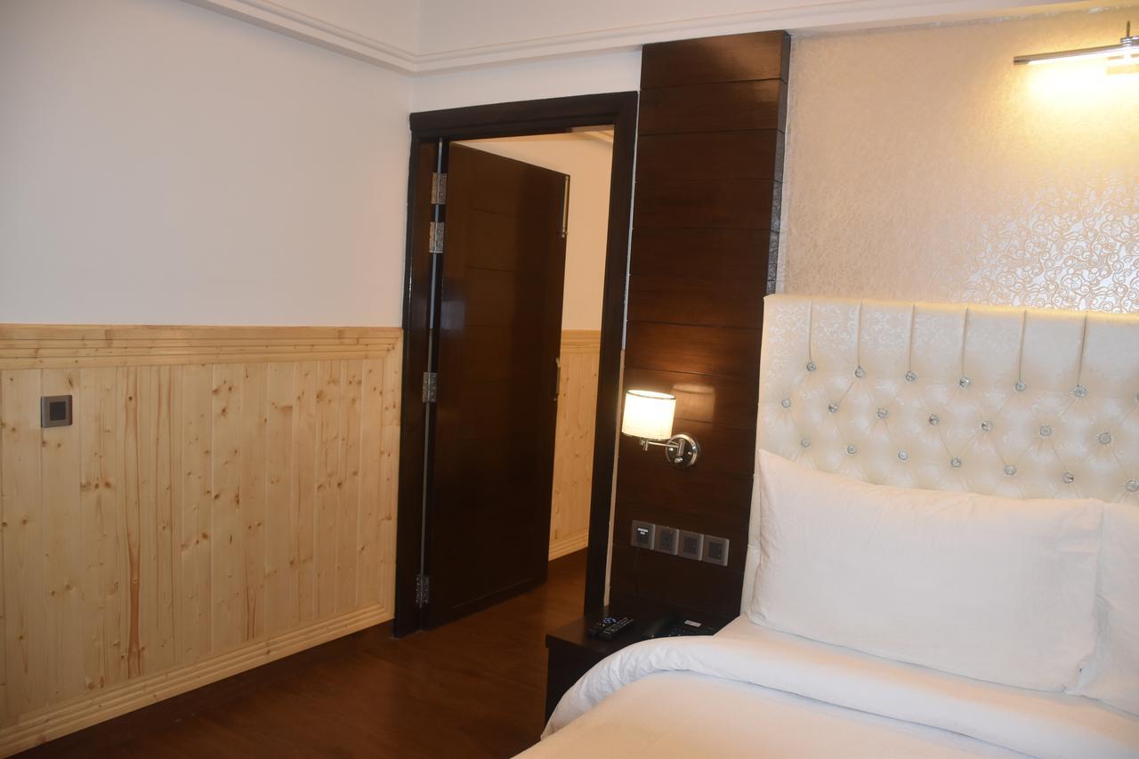 Hotel Dhroov By Mystical Views Shimla Bagian luar foto